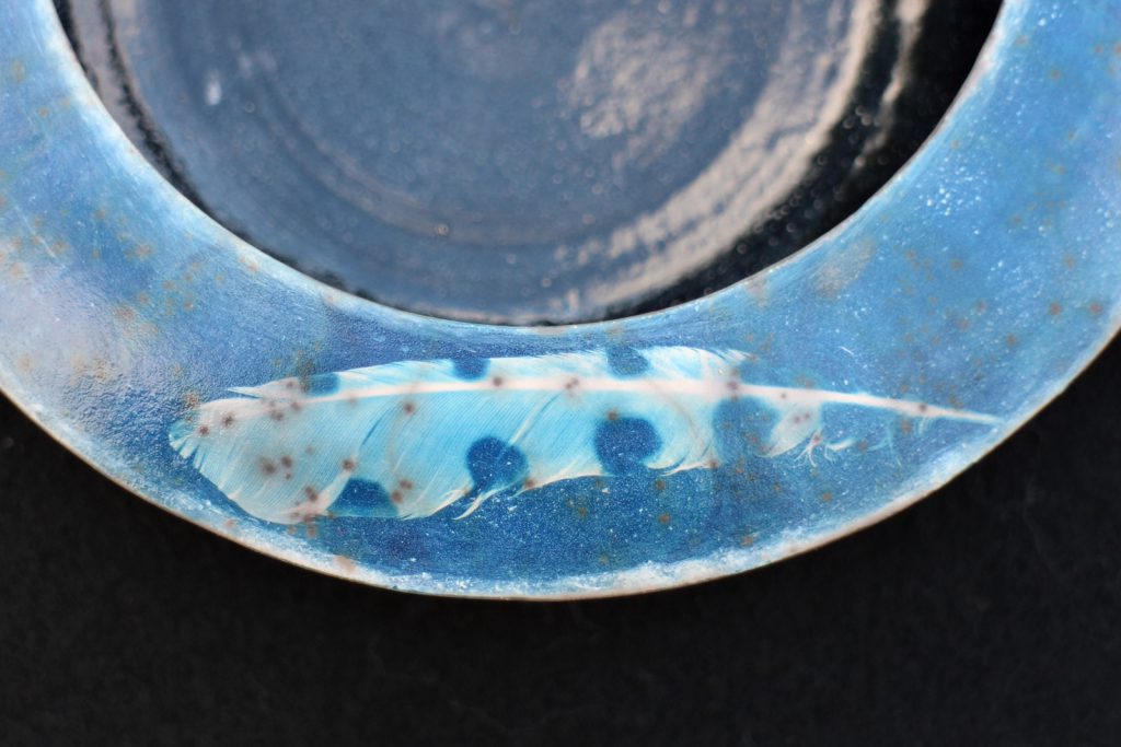 Keramik Schale Cyanotypie mit Federn