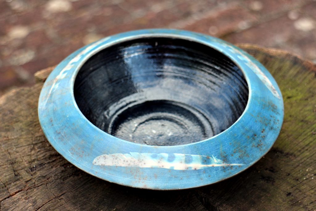 Keramik Schale mit Cyanotypie Federn