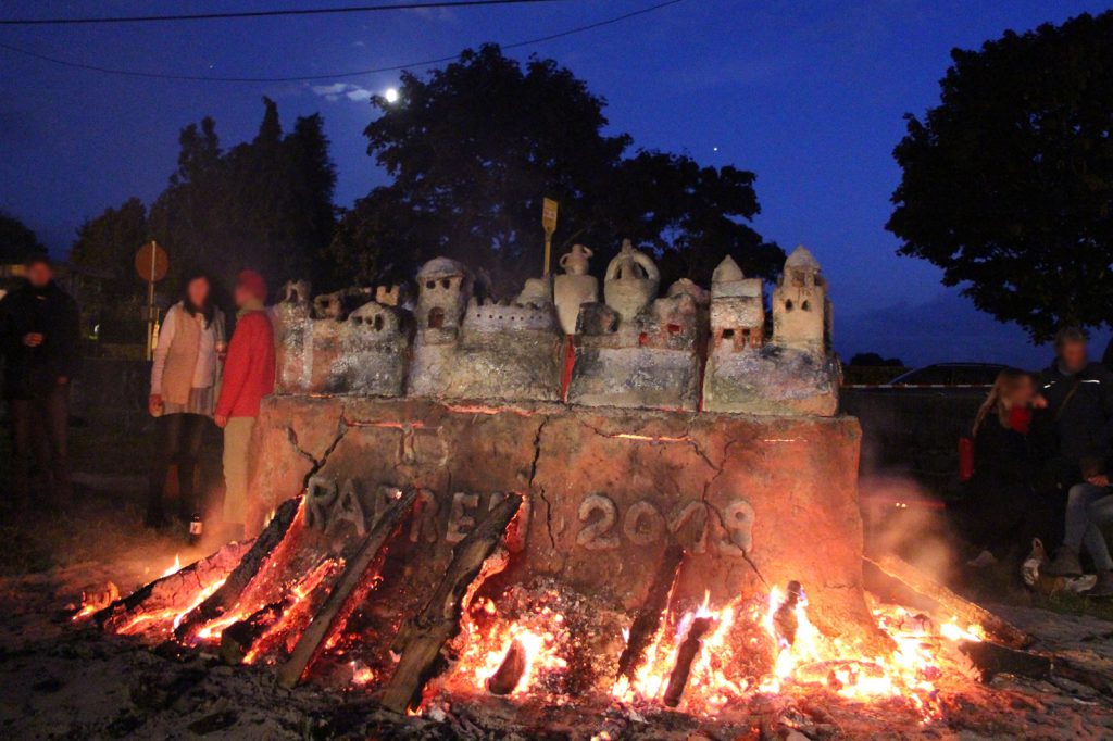 Feuerskulptur Keramikmarkt Raeren 2019